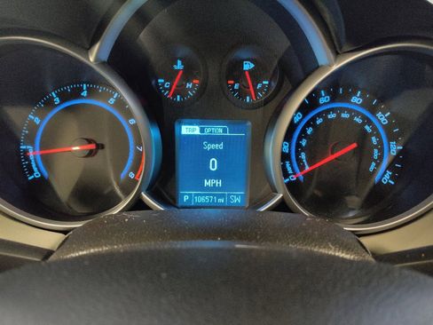 Used 2015 Chevrolet Cruze LS FWD image 23