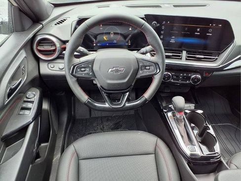 New 2026 Chevrolet Trax RS w/ Sunroof Package FWD image 22