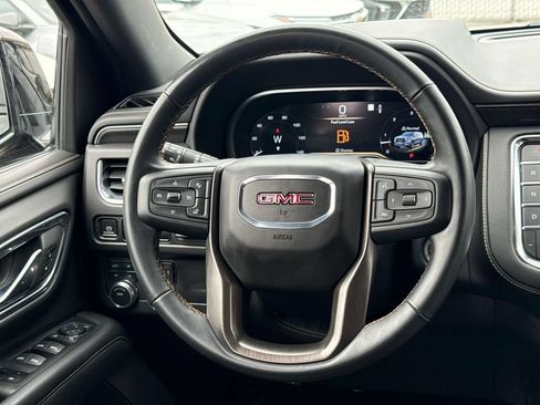 Used 2023 GMC Yukon XL AT4 w/ AT4 Premium Package AWD/4WD image 16