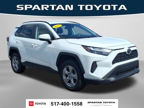 Used 2023 Toyota RAV4 XLE AWD/4WD image 5