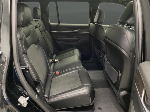 New 2026 Jeep Grand Cherokee Altitude image 34