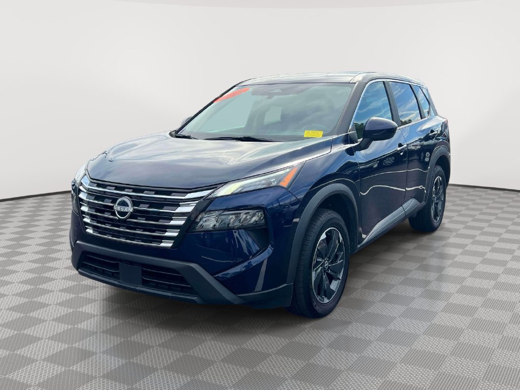Used 2024 Nissan Rogue SV AWD/4WD image 3