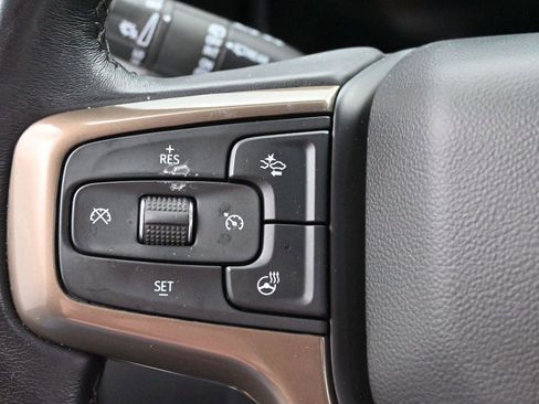 Used 2022 Chevrolet Suburban High Country AWD/4WD image 21