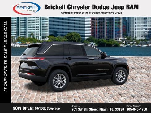 Used 2025 Jeep Grand Cherokee Laredo X AWD/4WD image 5
