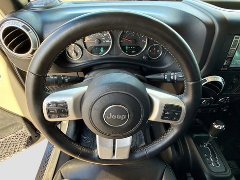 Used 2017 Jeep Wrangler Unlimited Sahara w/ Quick Order Package 24E Chief image 33