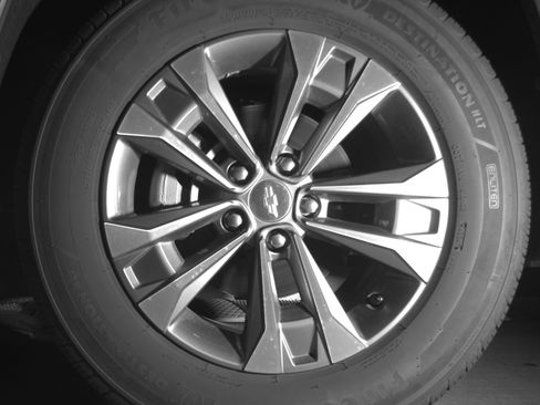 Used 2025 Chevrolet Equinox LT image 12