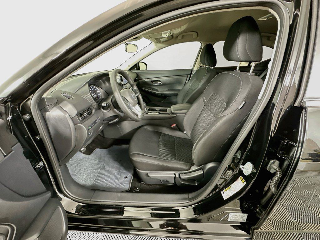 Used 2022 Nissan Sentra S FWD image 19