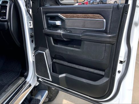 Used 2020 RAM 3500 Laramie image 23