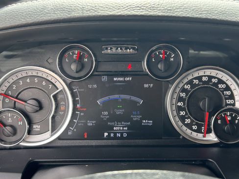 Used 2018 RAM 1500 Laramie w/ Convenience Group image 14