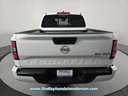 Used 2023 Nissan Frontier SV w/ SV Convenience Package AWD/4WD image 5