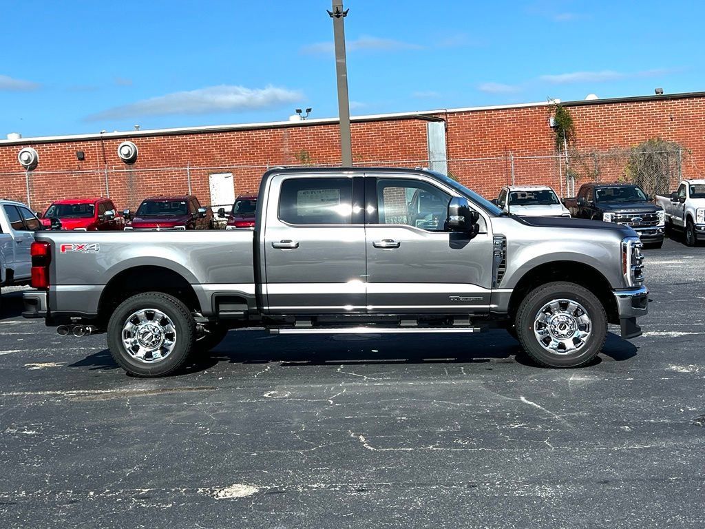 New 2026 Ford F350 Lariat w/ Chrome Package AWD/4WD image 9
