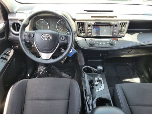 Used 2016 Toyota RAV4 XLE FWD image 6