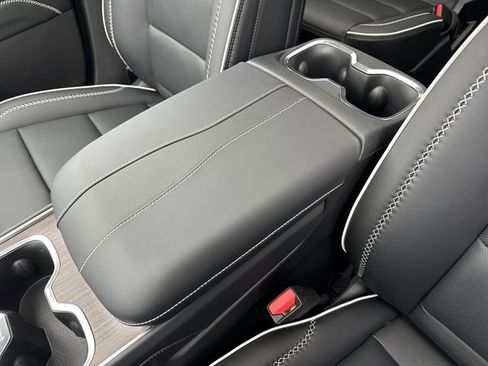 New 2026 GMC Acadia Denali w/ Super Cruise Package image 21