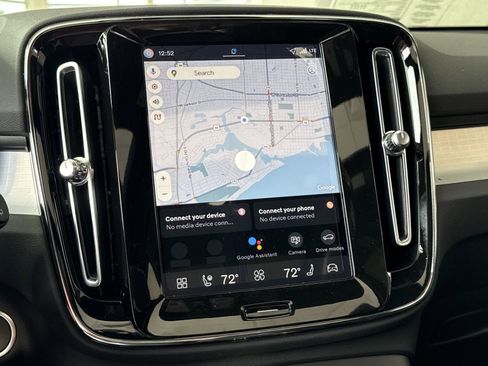 New 2026 Volvo XC40 B5 Ultra w/ Protection Package Premier image 22