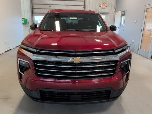 New 2026 Chevrolet Traverse LT w/ Driver Confidence Package AWD/4WD image 8