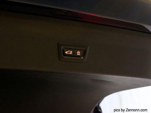 Certified 2023 BMW X4 M40i w/ Premium Package image 31