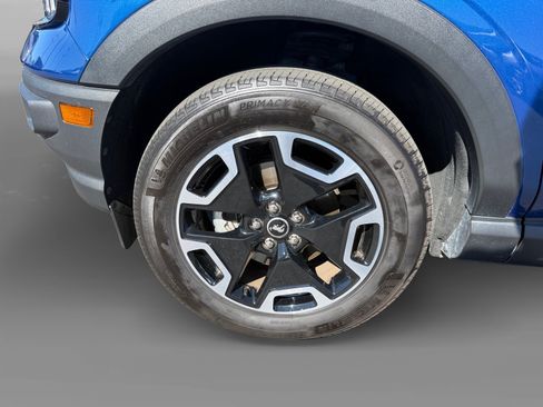 Used 2024 Ford Bronco Sport Outer Banks w/ Tech Package AWD/4WD image 9