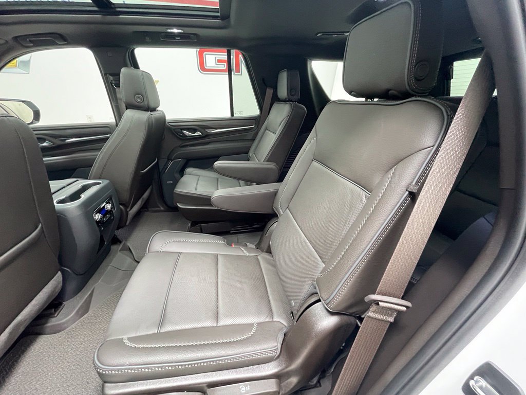 Used 2024 GMC Yukon Denali AWD/4WD image 15
