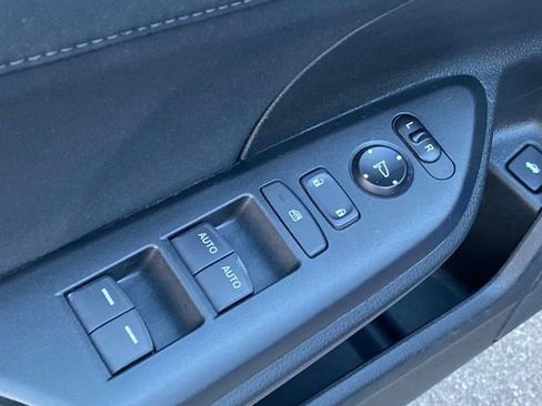 Used 2017 Honda Civic EX image 11