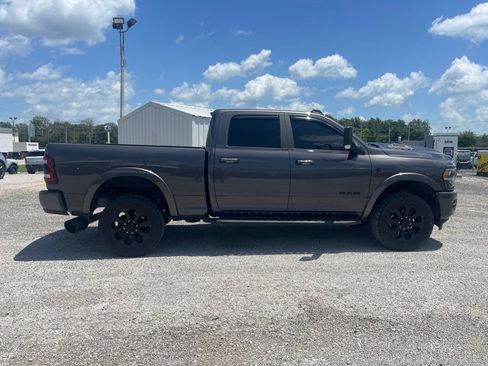 Used 2021 RAM 2500 Laramie w/ Night Edition AWD/4WD image 3