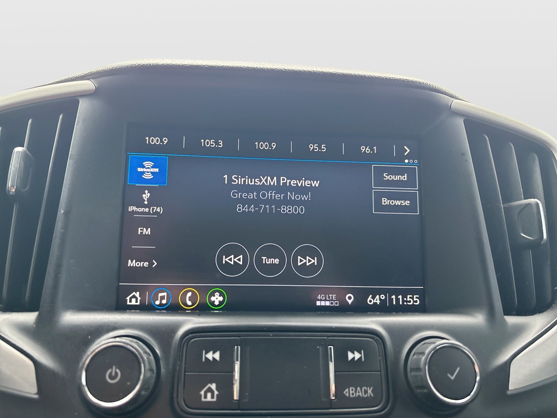 Used 2020 GMC Terrain SLT w/ Preferred Package AWD/4WD image 23