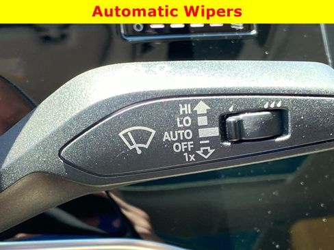 Used 2023 Audi S8 w/ S8 Comfort Plus Package AWD/4WD image 29