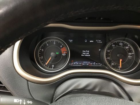 Used 2018 Jeep Cherokee Limited w/ High Altitude Package image 12