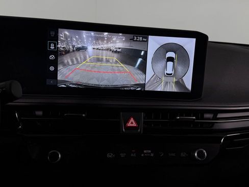 Used 2025 Kia EV6 Light w/ Light LR Technology Package image 20