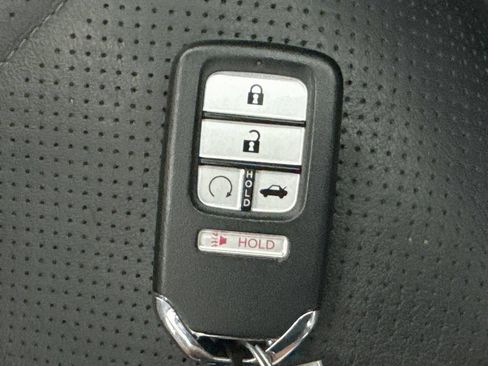 Used 2020 Honda Accord Touring image 37