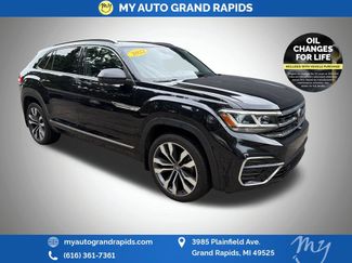 Used 2022 Volkswagen Atlas Cross Sport SEL Premium R-Line AWD/4WD 360° Tour