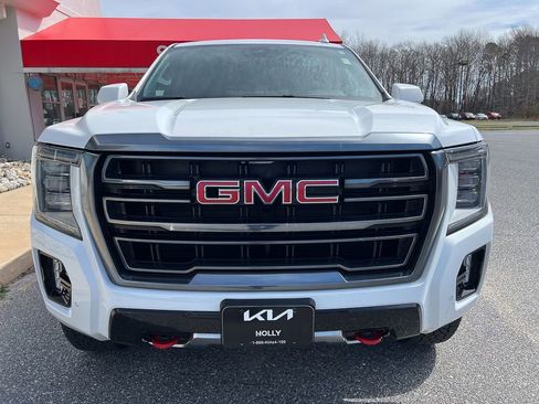 Used 2022 GMC Yukon AT4 image 11