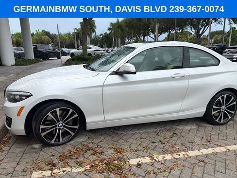 Used 2021 BMW 230i Coupe w/ Convenience Package RWD image 4