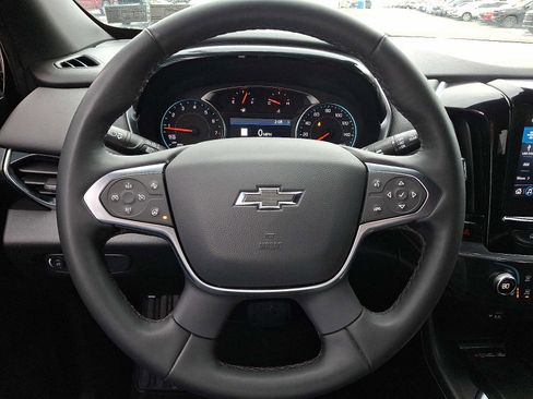Used 2023 Chevrolet Traverse RS image 19