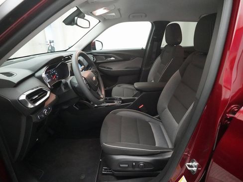 Certified 2023 Chevrolet TrailBlazer LT w/ Convenience Package image 7