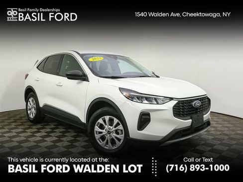 Used 2023 Ford Escape Active AWD/4WD image 1
