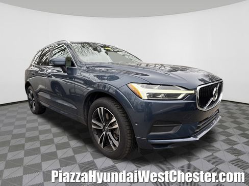 Used 2018 Volvo XC60 T6 Momentum w/ Convenience Package image 1
