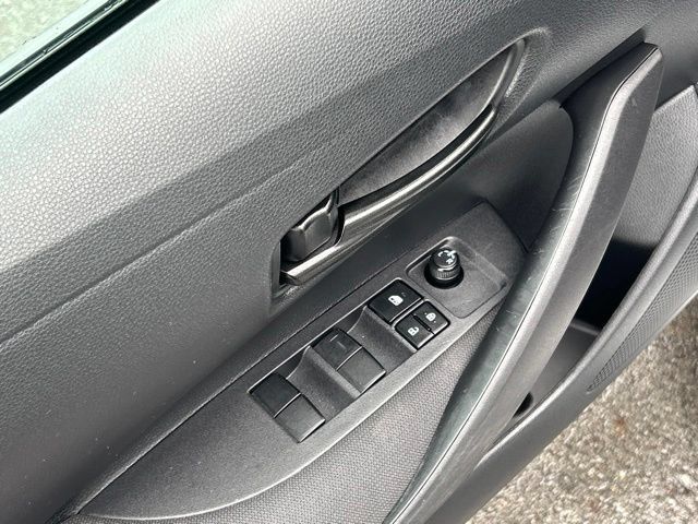 Used 2024 Toyota Corolla LE w/ LE Convenience Package FWD image 19