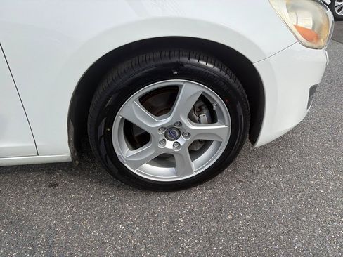 Used 2013 Volvo S60 T5 FWD image 35