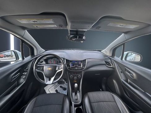 Used 2022 Chevrolet Trax LT w/ Driver Confidence Package AWD/4WD image 10