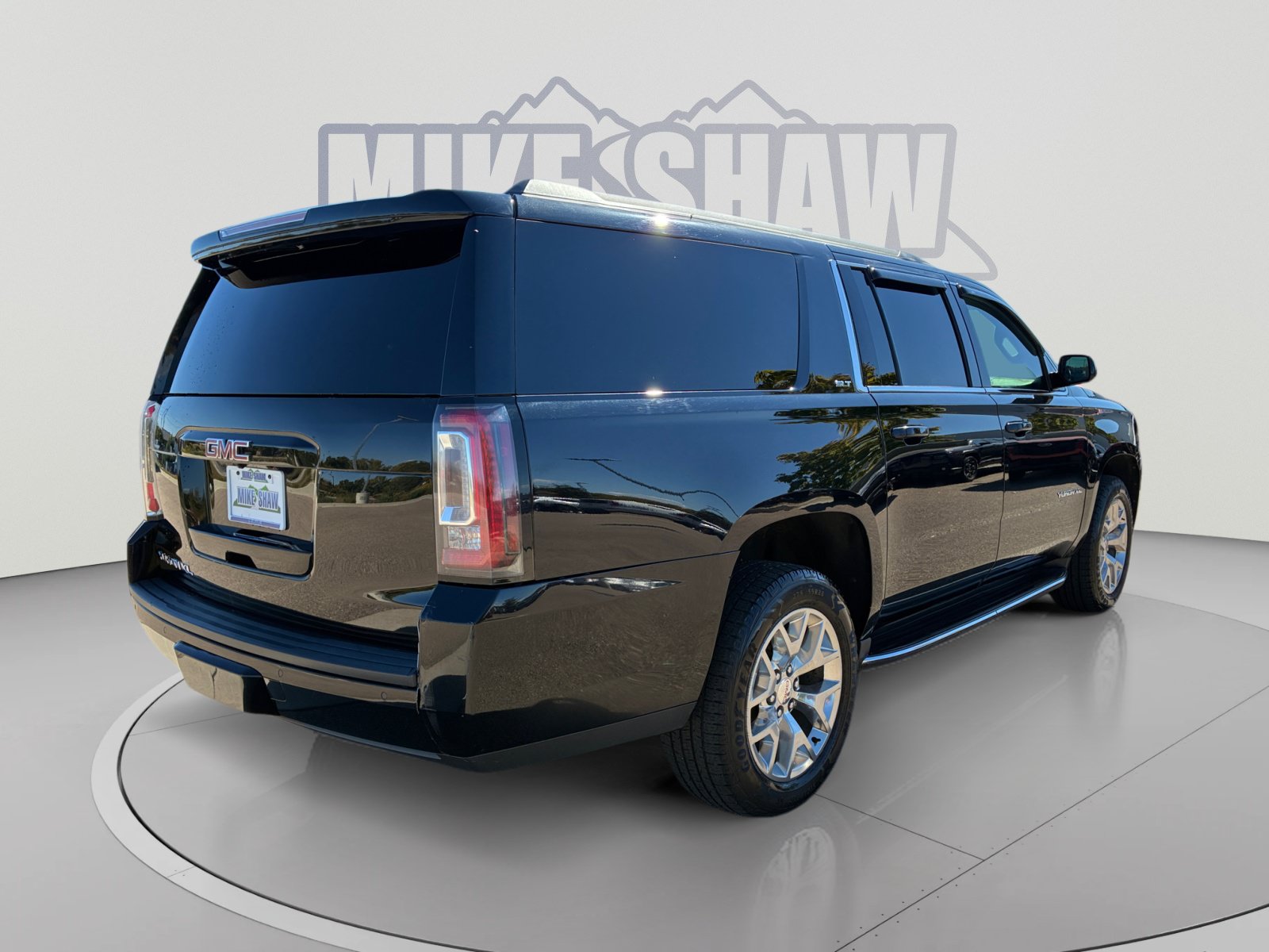 Used 2020 GMC Yukon XL SLT w/ Value Plus Edition AWD/4WD image 5
