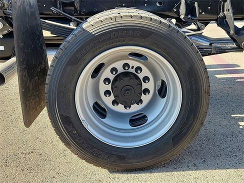 New 2024 RAM 5500 Tradesman image 20