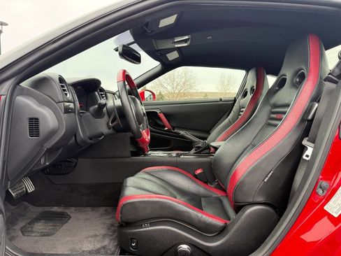 Used 2015 Nissan GT-R Black Edition image 16