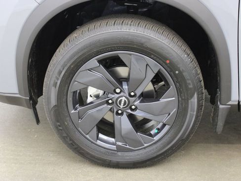 New 2026 Nissan Rogue SV FWD image 26
