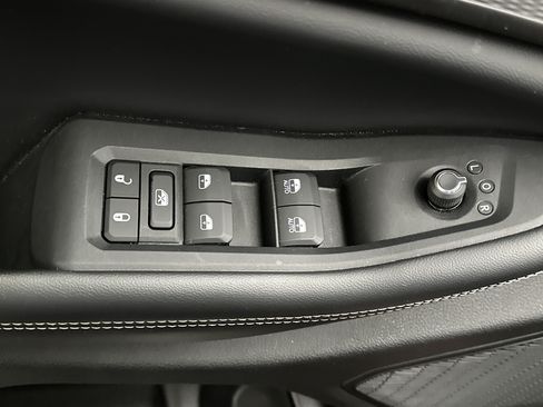 Used 2023 Jeep Grand Cherokee Altitude AWD/4WD image 18