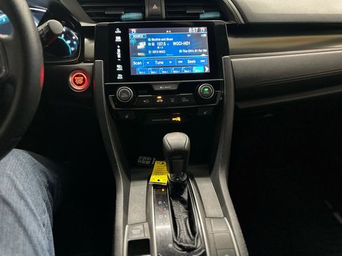 Used 2018 Honda Civic EX image 19