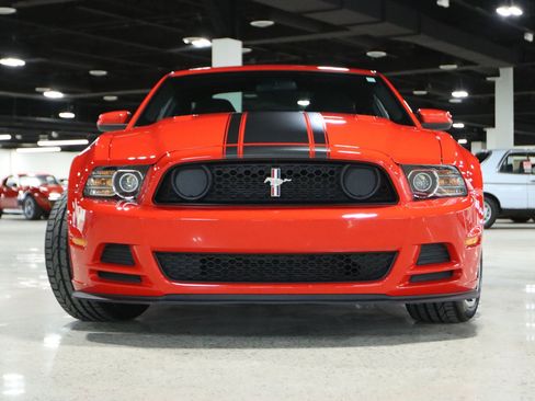 Used 2013 Ford Mustang Boss 302 w/ Boss 302 Accessory Pkg image 26