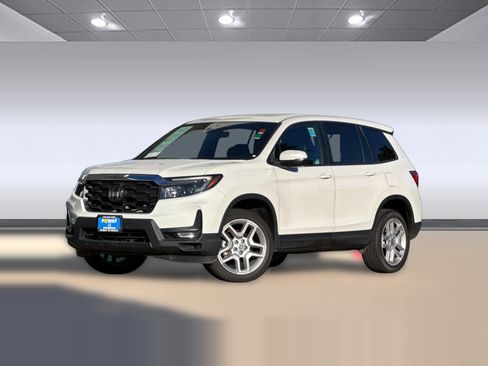 Used 2024 Honda Passport EX-L image 2