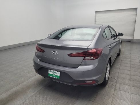 Used 2019 Hyundai Elantra SE FWD image 9