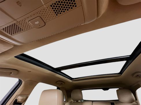 Used 2023 Cadillac XT5 Premium Luxury w/ Platinum Package image 15