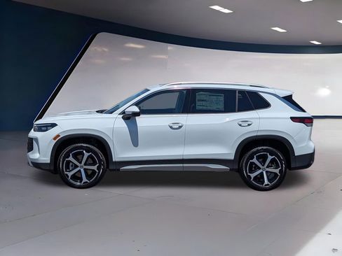 Certified 2025 Volkswagen Tiguan SE image 6